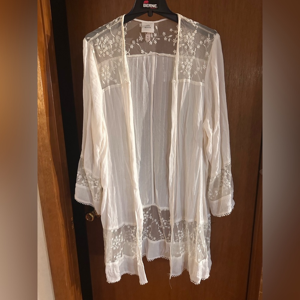 Knox Rose kimono size XL